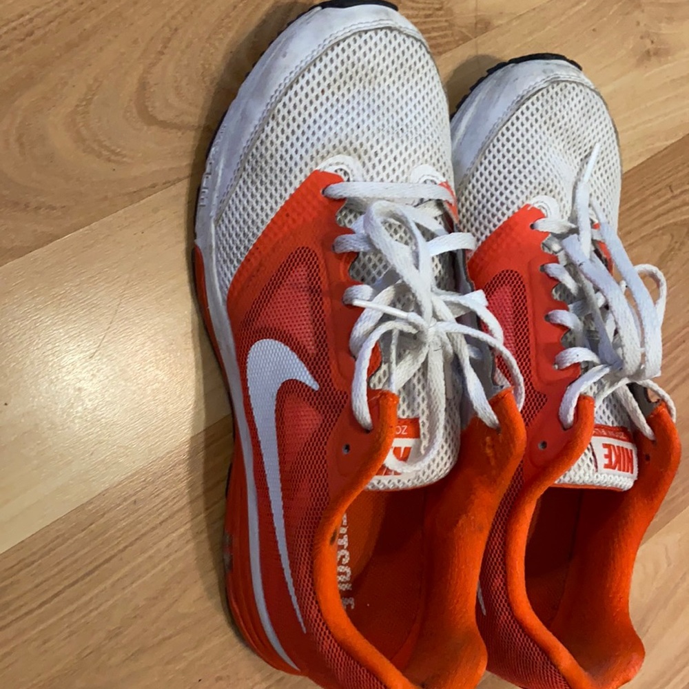Nike zoom fly running sneakers